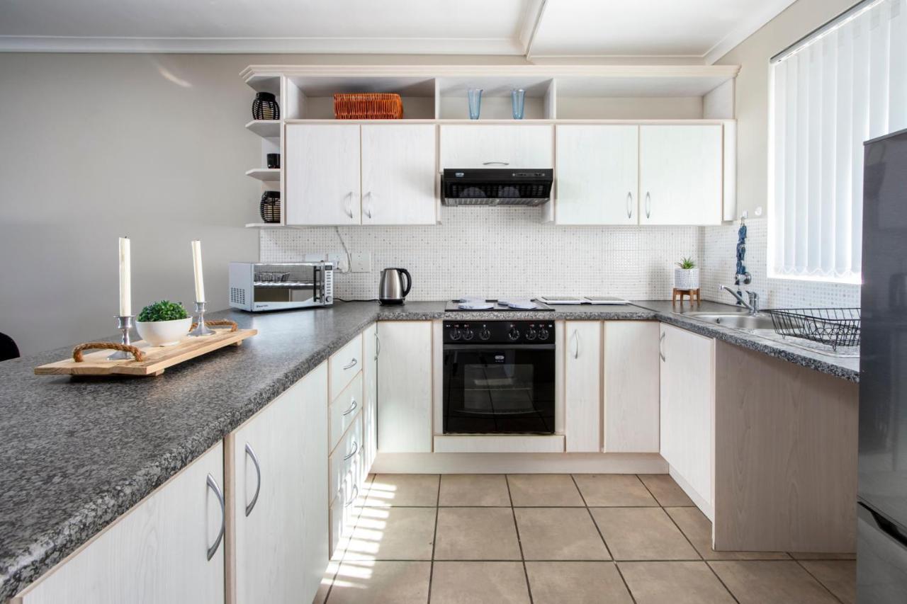 The Potting Shed Self Catering Apartment Hermanus Exterior photo