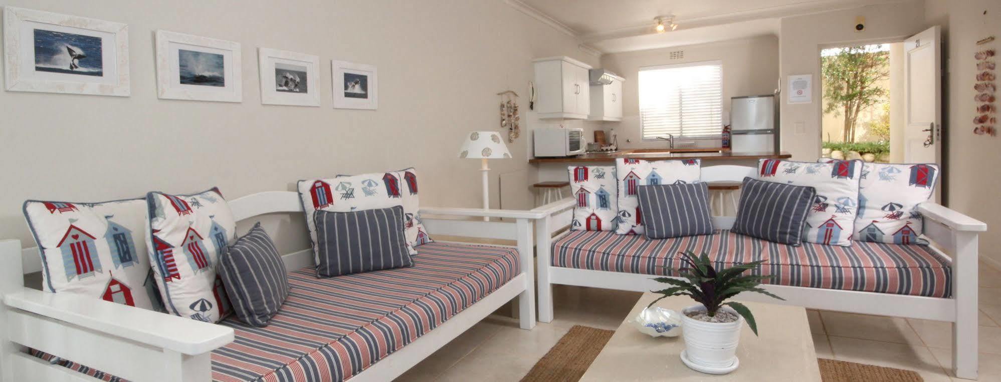 The Potting Shed Self Catering Apartment Hermanus Exterior photo