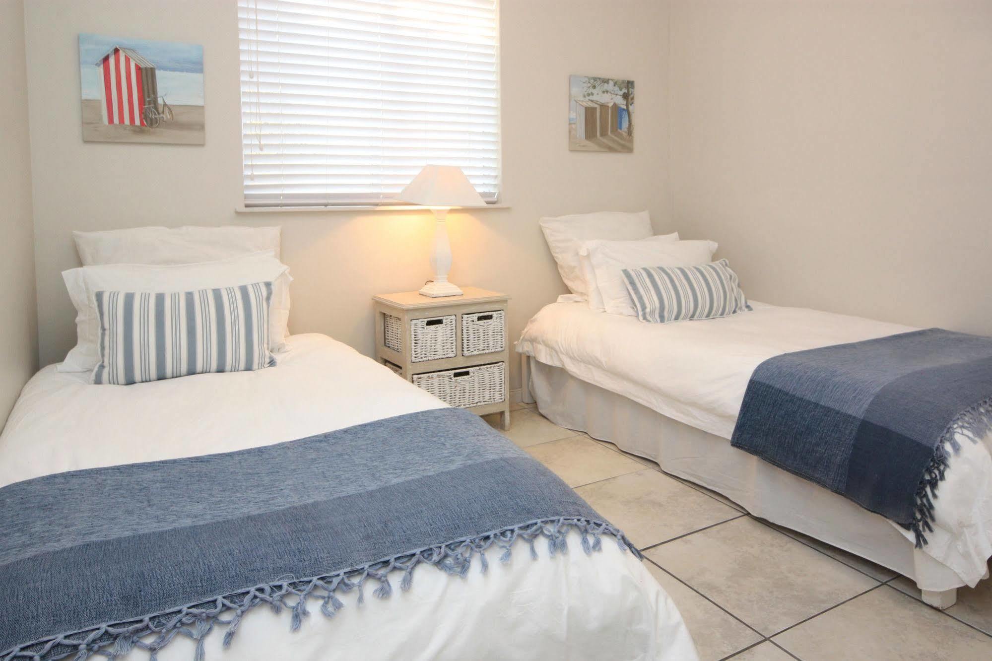 The Potting Shed Self Catering Apartment Hermanus Exterior photo