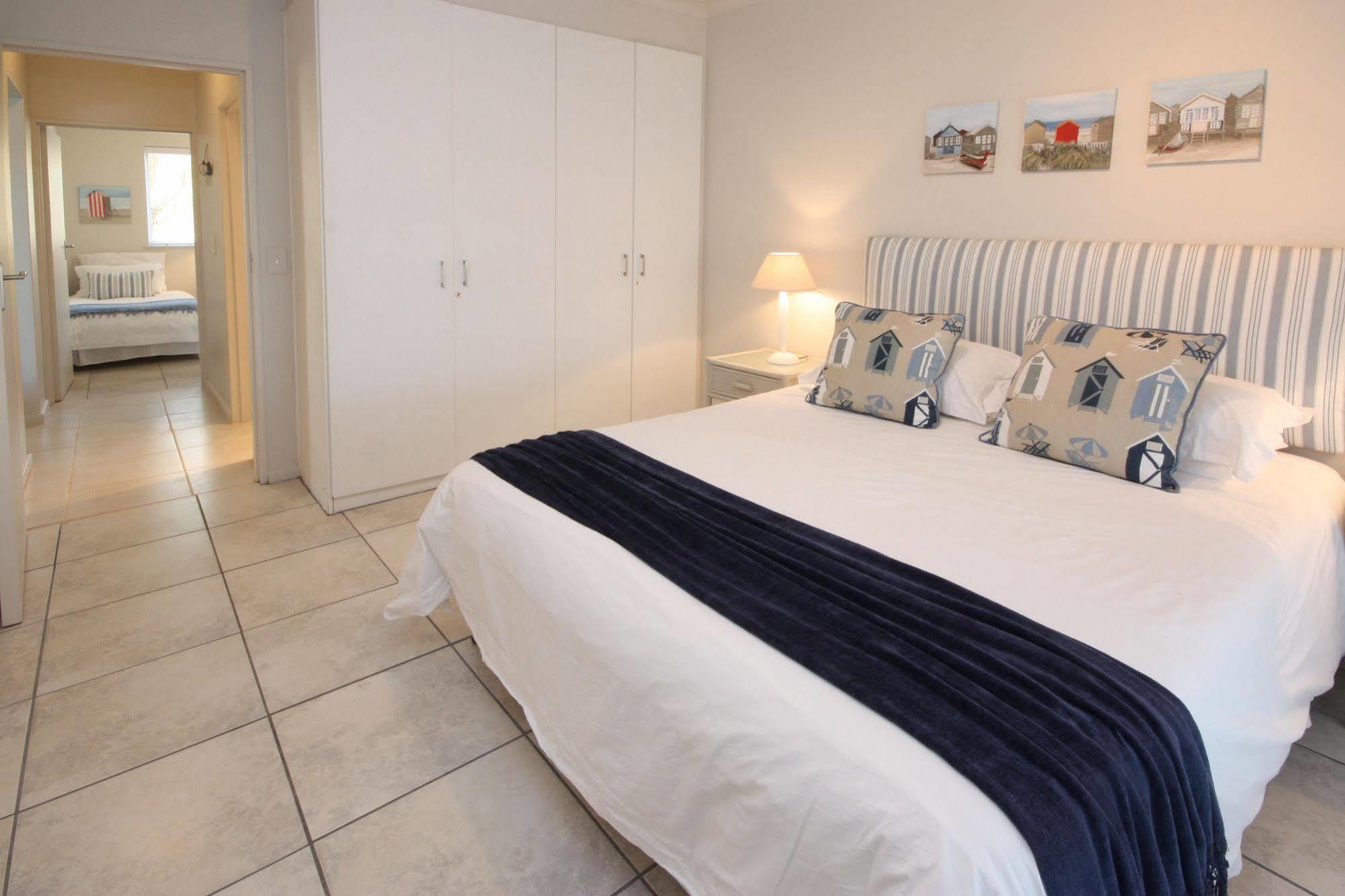 The Potting Shed Self Catering Apartment Hermanus Exterior photo