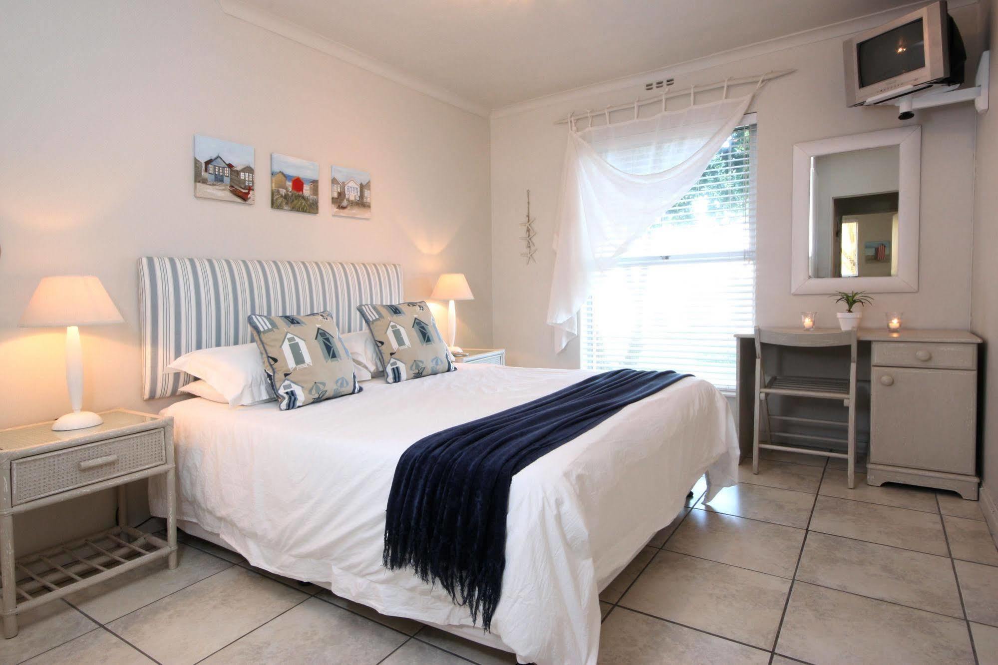The Potting Shed Self Catering Apartment Hermanus Exterior photo